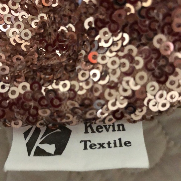 Preloved 17” Square Blush Sequin Pillow Cover - Picture 4 of 5